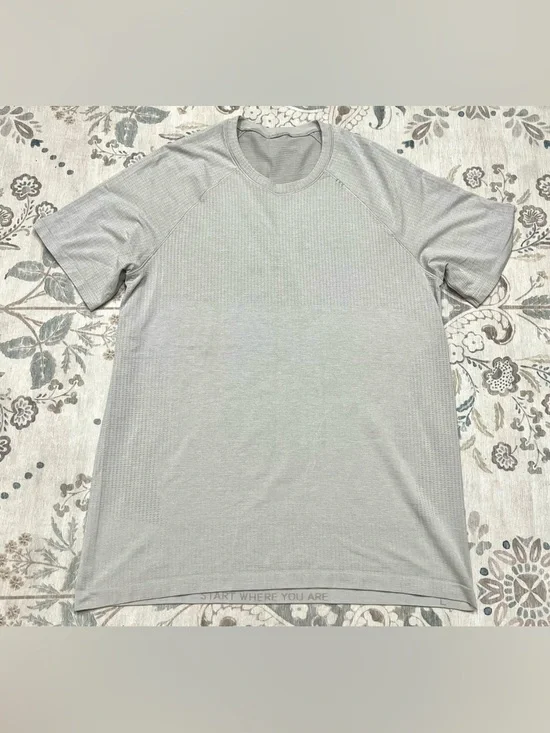 Lululemon Men’s Metal Vent Tech Short Sleeve Bundle 4 Shirts Included Size Large - Picture 4 of 6